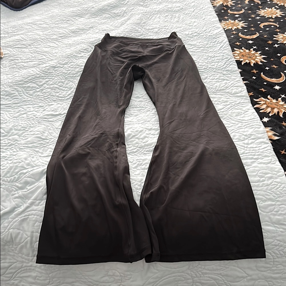 Black super stretchy flair yoga pants